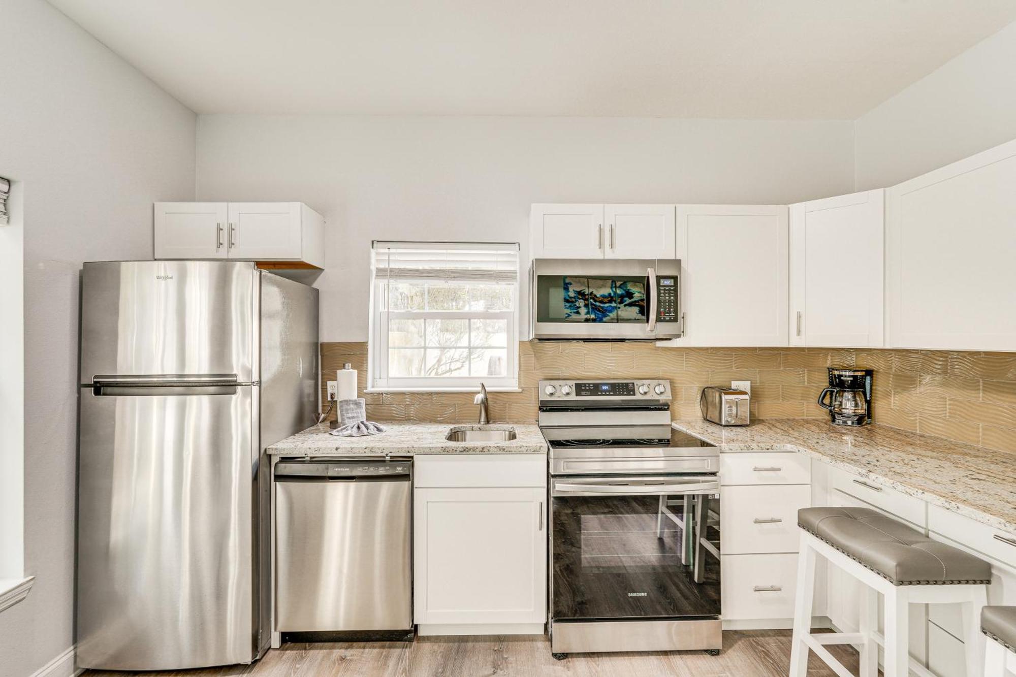 Sunny Pcb Studio, 2 Min Walk To Laguna Beach! بنما سيتي بيتش المظهر الخارجي الصورة